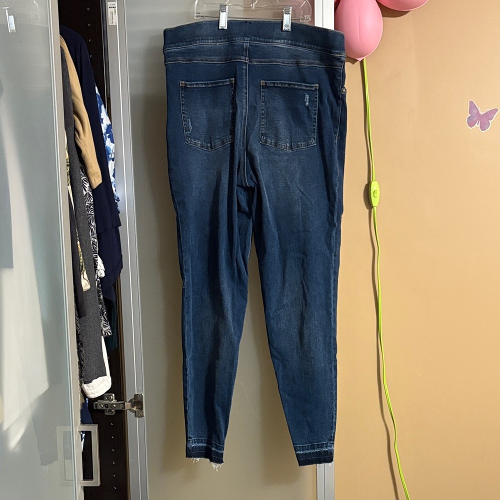 BNWT SPANX Ripped Distressed Blue jean leggings - Xl size - Picture 7 of 9